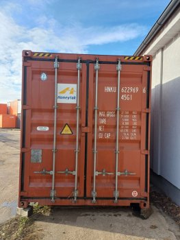 Seecontainer Nr. 1558