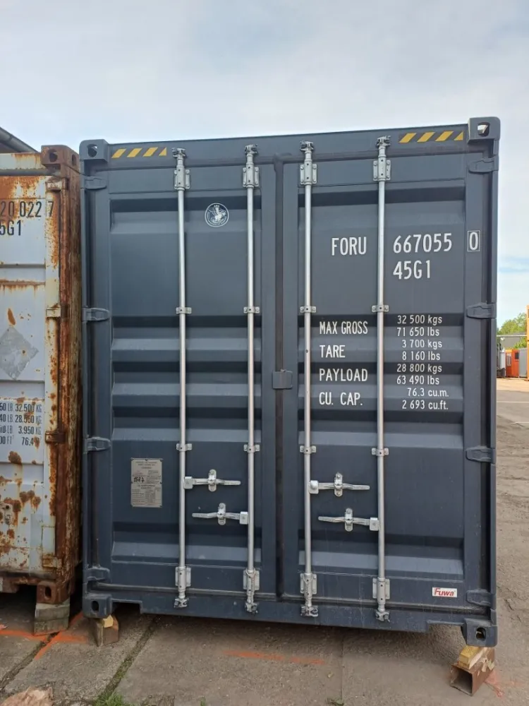 Seecontainer Nr. 1587