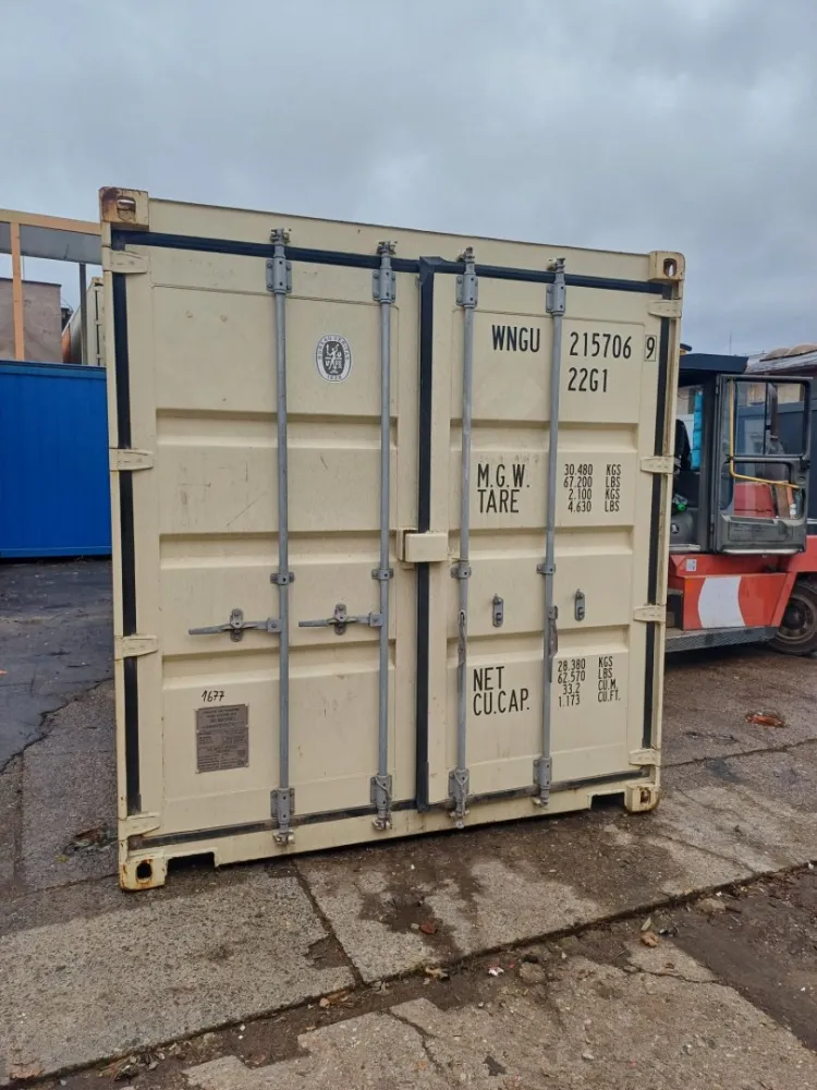 Seecontainer Nr. 1677